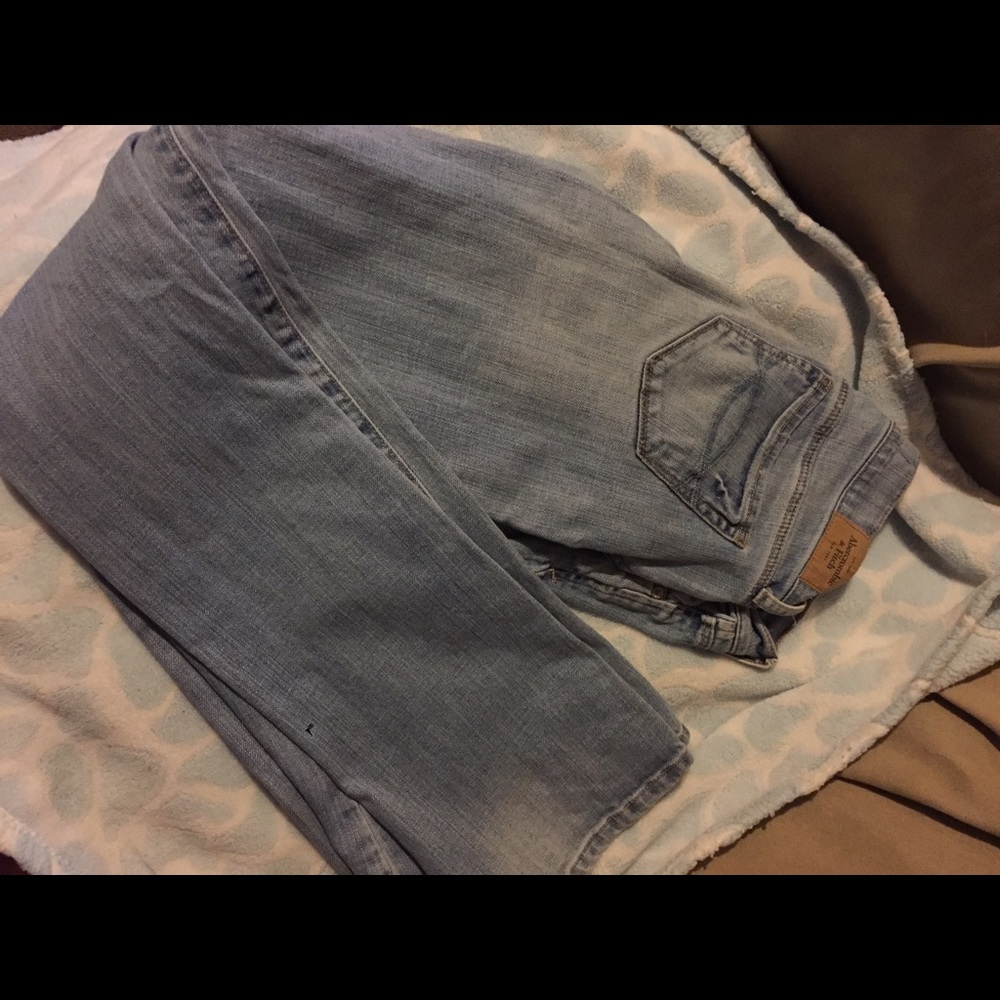 COPY - 2R Abercrombie & Fitch flare jeans